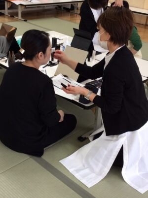 ママのリフレッシュ☺簡単メーク講座を行いました♬